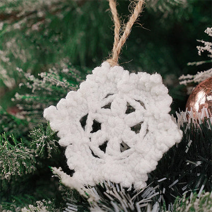 Small Snowflakes For Christmas Tree Crochet Pattern