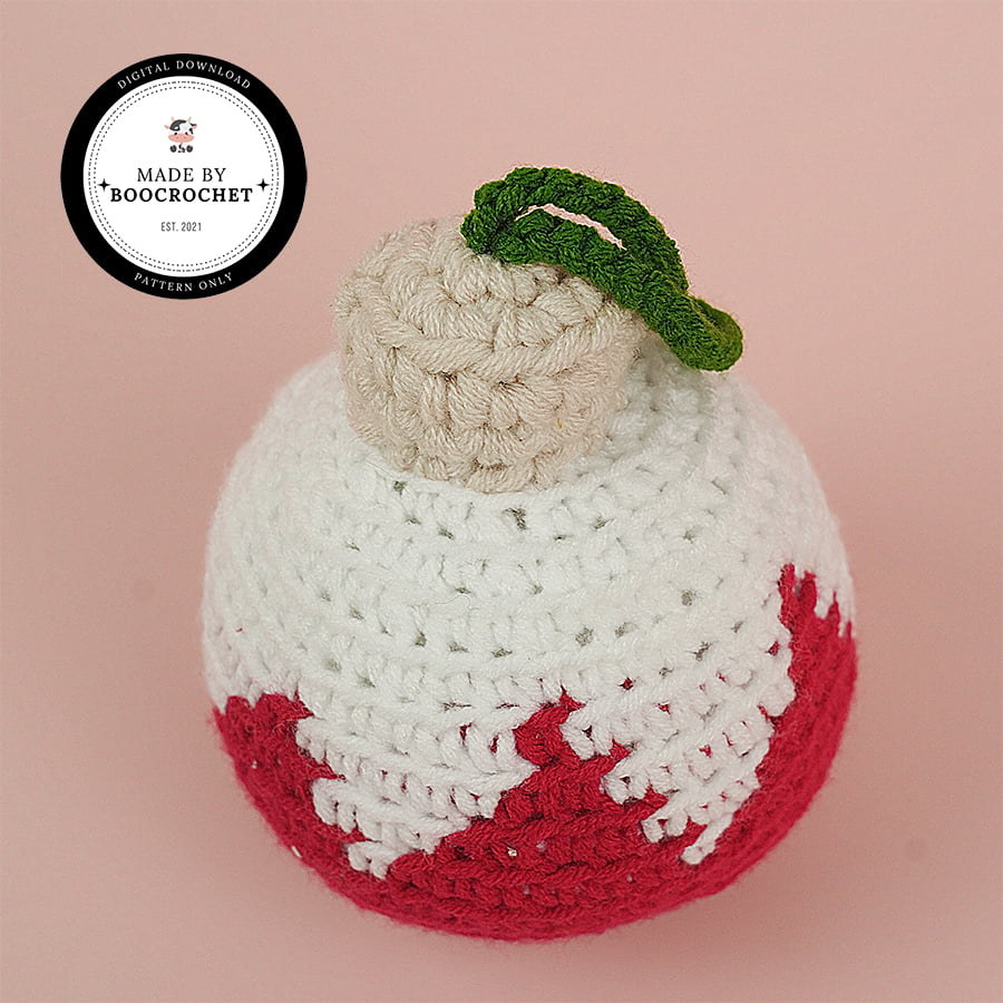 Two Color Light Bulb Crochet Ornaments For Christmas Tree Pattern