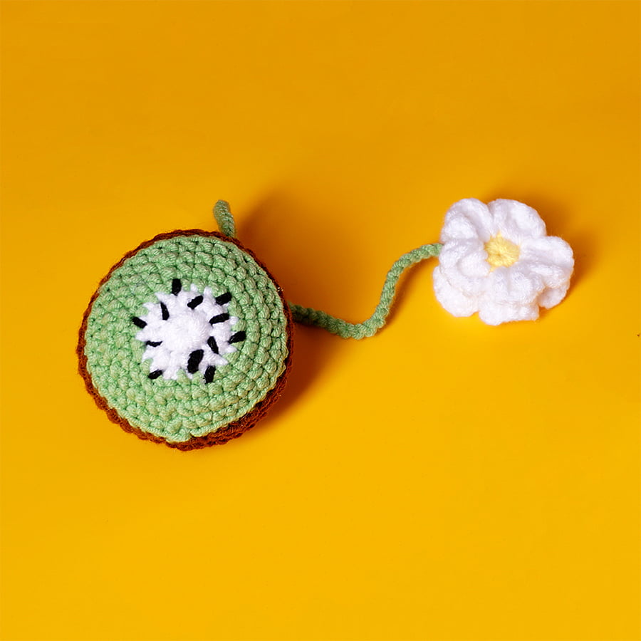 Kiwi Daisy Car Hanging Crochet Pattern