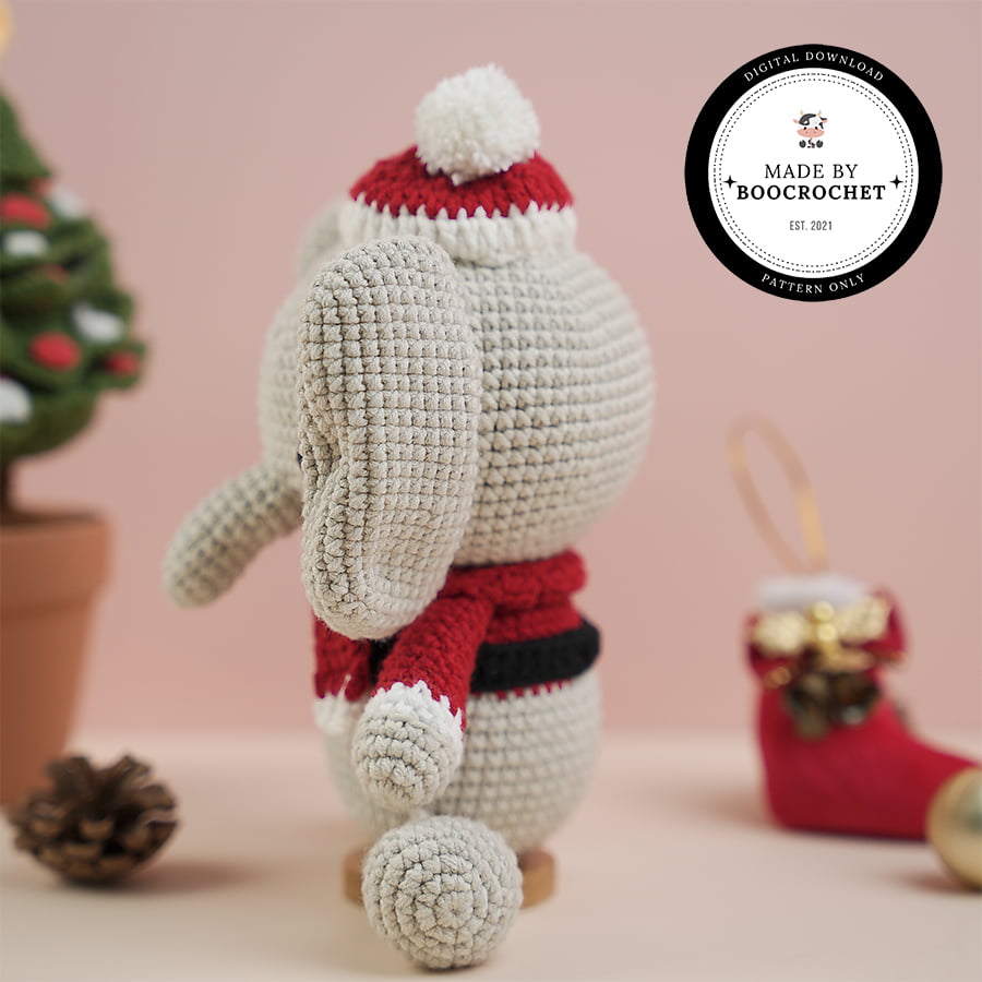 Grey Elephant Wearing Noel Hat Crochet Pattern 