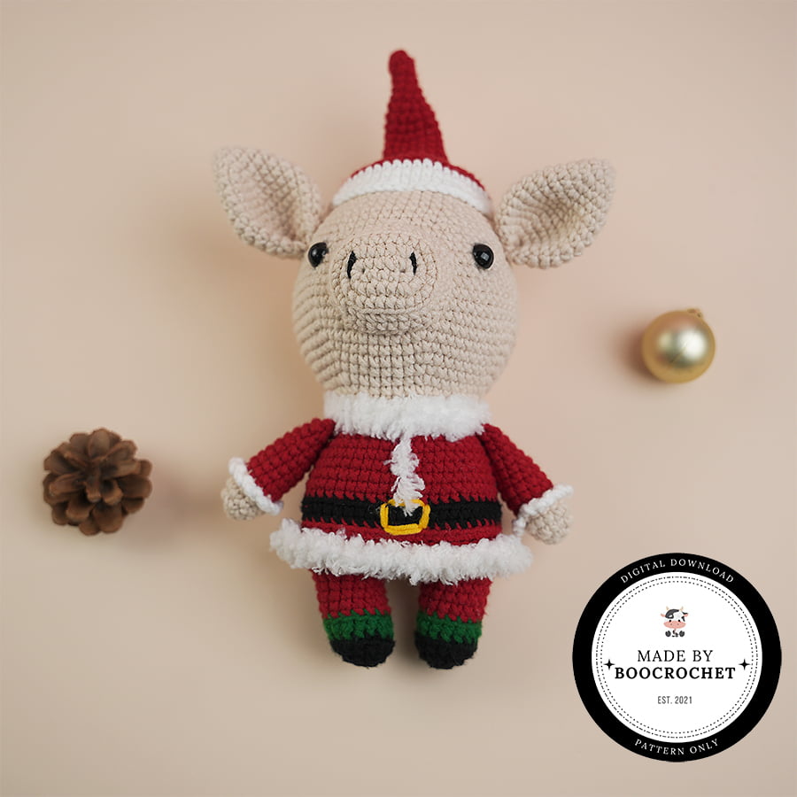 Pig Wearing Noel Hat Crochet Pattern
